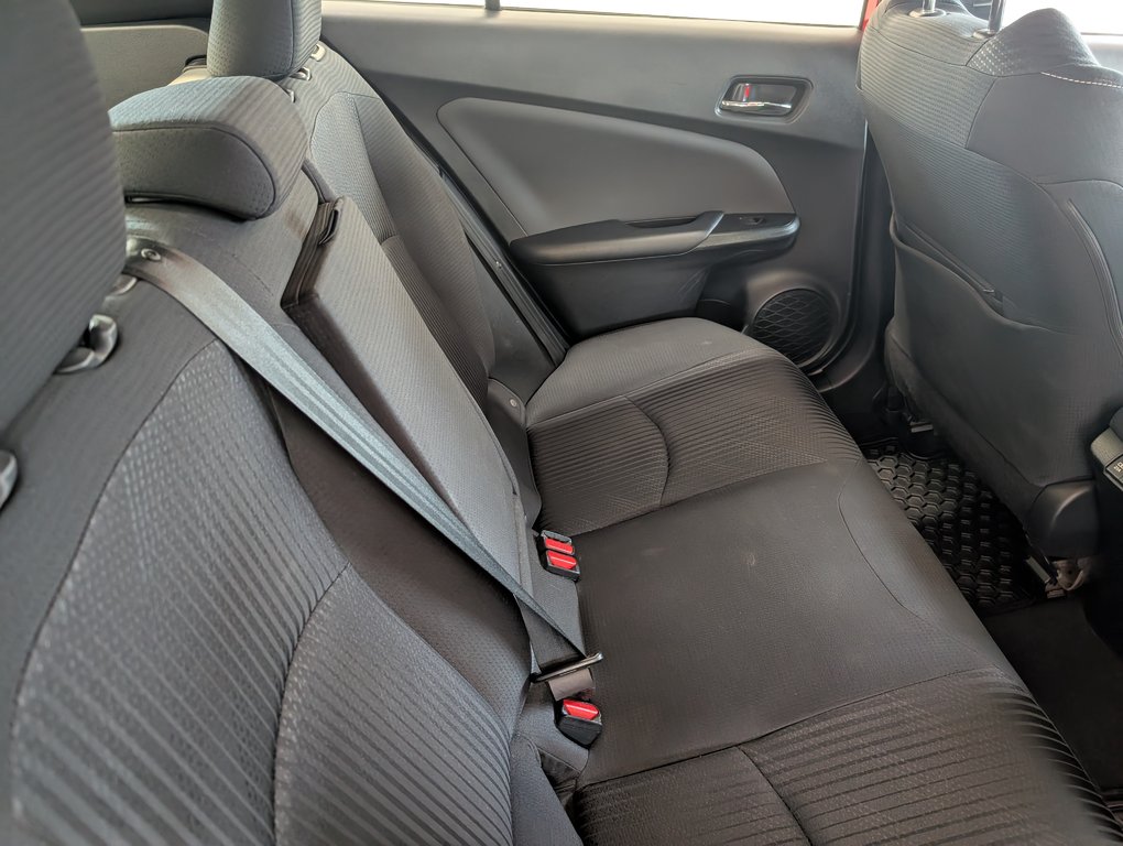 2022 Toyota PRIUS PRIME BRANCHABLE, GARANTIE JUSQU EN 2027, in Magog, Quebec - 8 - w1024h768px