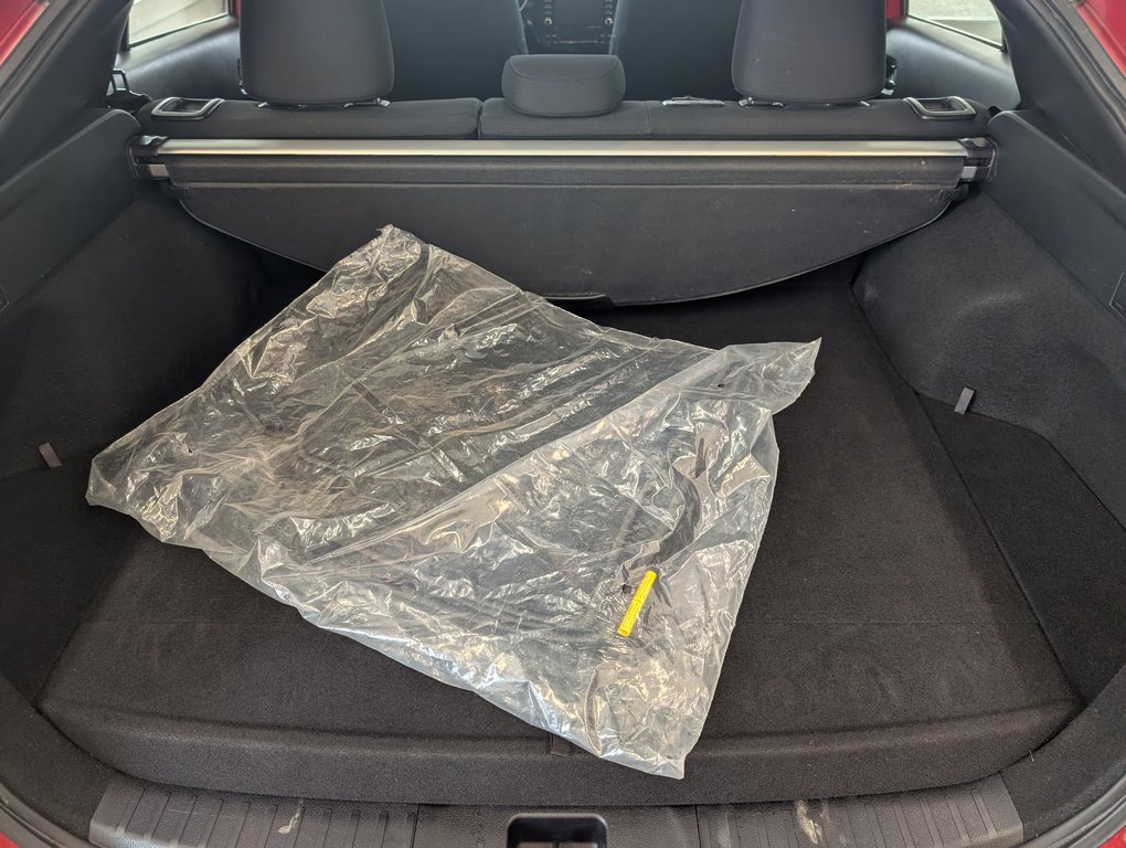2022 Toyota PRIUS PRIME BRANCHABLE, GARANTIE JUSQU EN 2027, in Magog, Quebec - 7 - w1024h768px