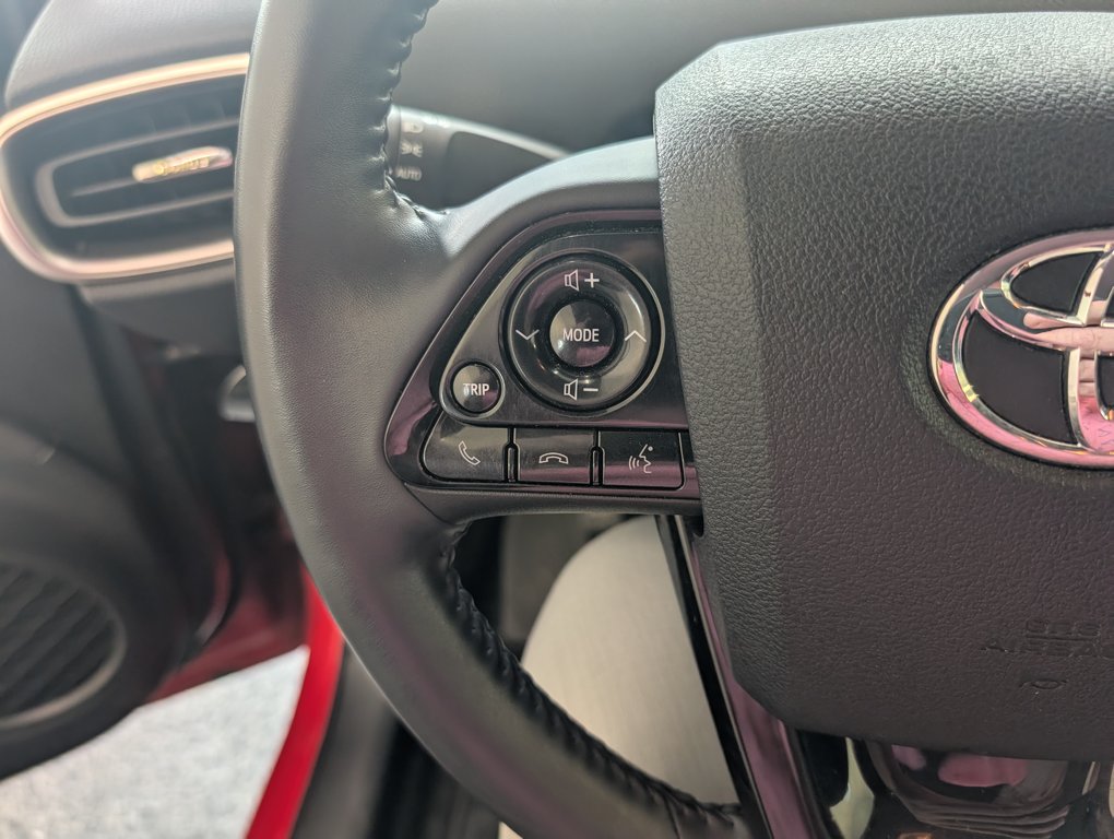 2022 Toyota PRIUS PRIME BRANCHABLE, GARANTIE JUSQU EN 2027, in Magog, Quebec - 18 - w1024h768px
