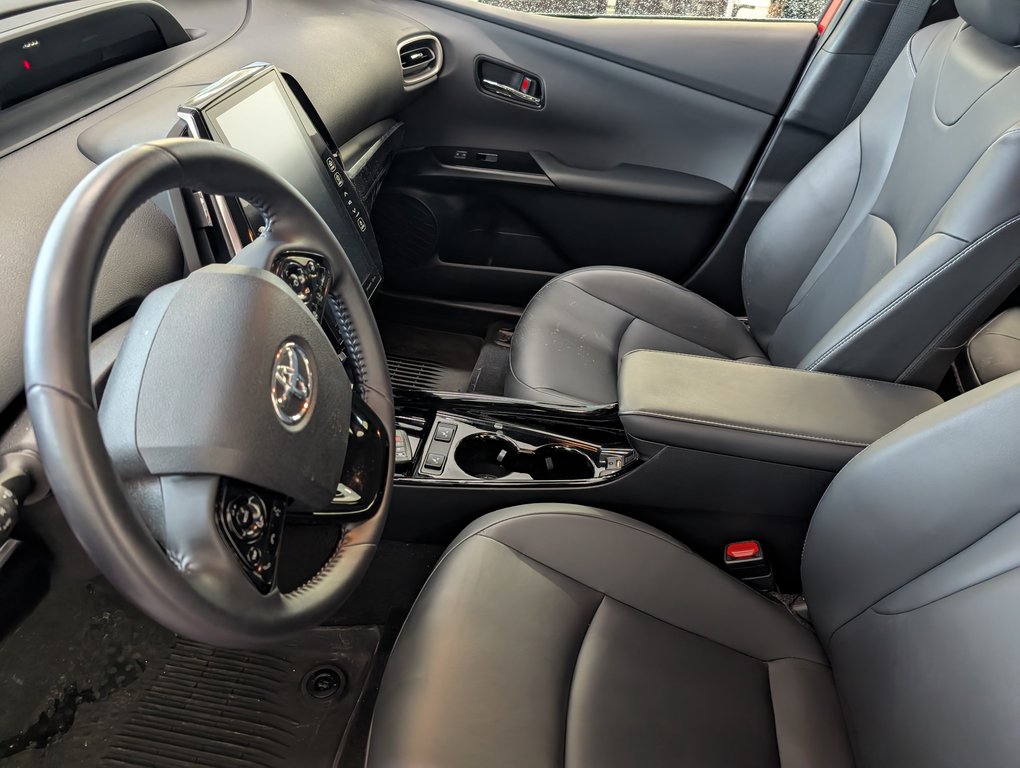 Toyota Prius Prime GROUPE AMELIORER, BRANCHABLE, 2022 à Magog, Québec - 11 - w1024h768px