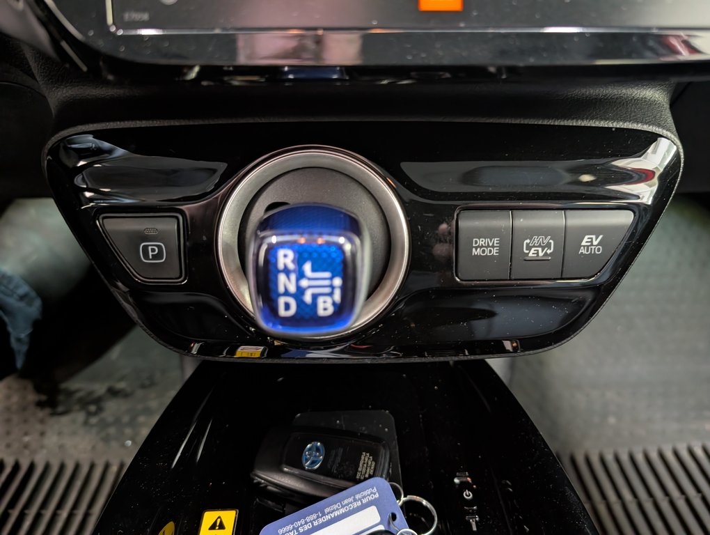 Toyota Prius Prime GROUPE AMELIORER, BRANCHABLE, 2022 à Magog, Québec - 17 - w1024h768px