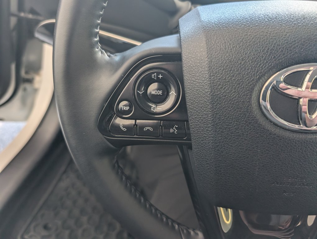 2022 Toyota Prius Prime BRANCHABLE, A/C, in Magog, Quebec - 18 - w1024h768px