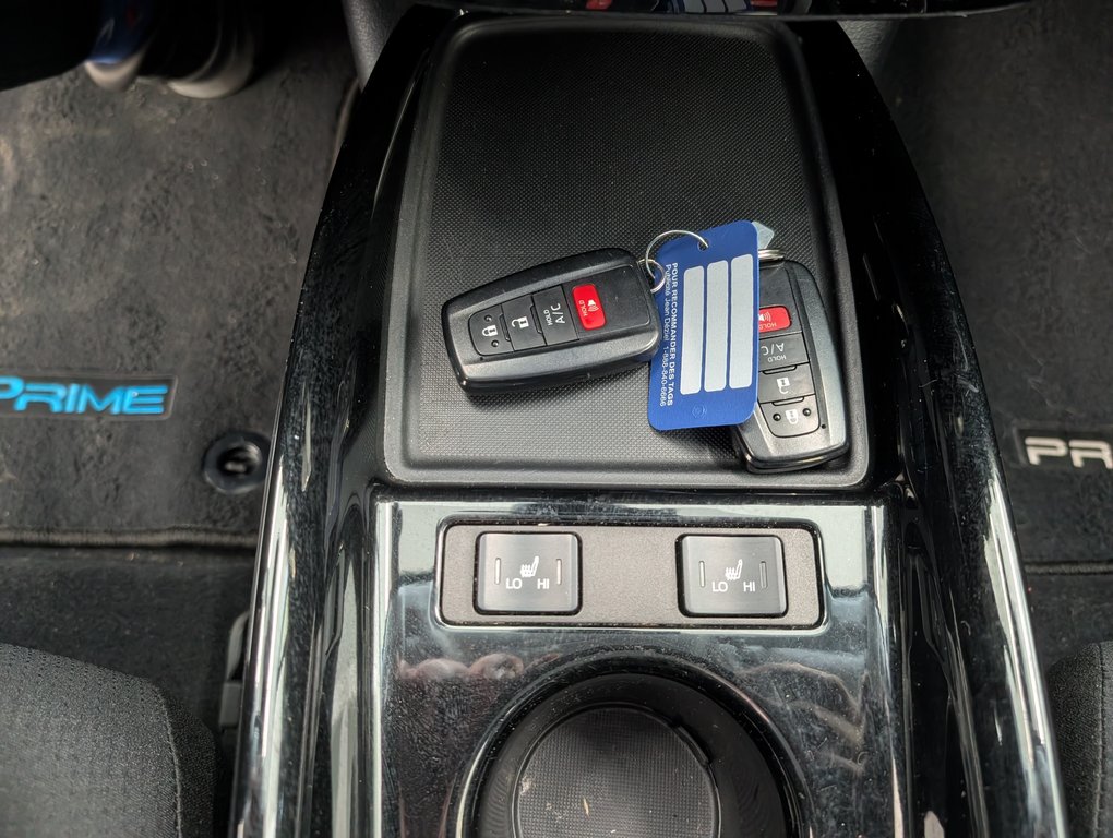 2022 Toyota Prius Prime BRANCHABLE, A/C, in Magog, Quebec - 12 - w1024h768px