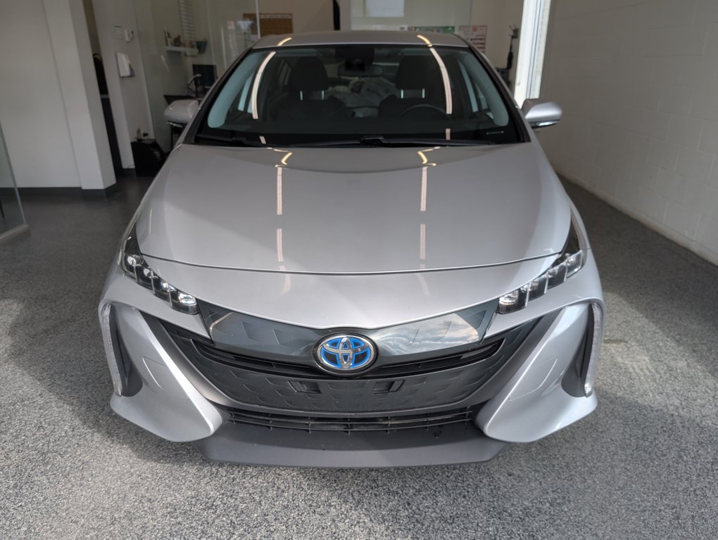 2022 Toyota Prius Prime BRANCHABLE, A/C, in Magog, Quebec - 5 - w1024h768px