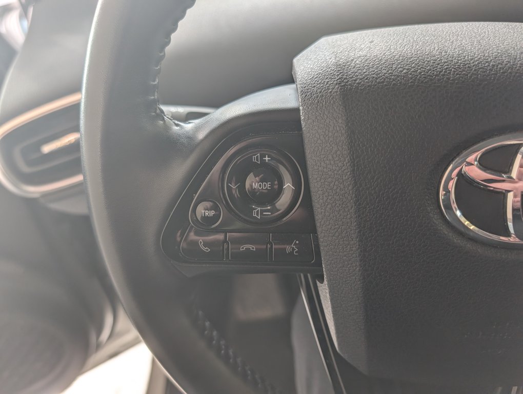2022 Toyota Prius Prime BRANCHABLE, A/C, in Magog, Quebec - 16 - w1024h768px