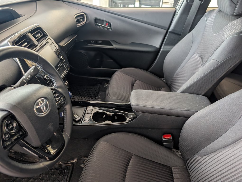 2022 Toyota Prius Prime BRANCHABLE, A/C, in Magog, Quebec - 11 - w1024h768px