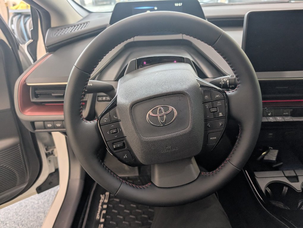 Toyota PRIUS PRIME XSE, BRANCHABLE, 2023 à Magog, Québec - 14 - w1024h768px