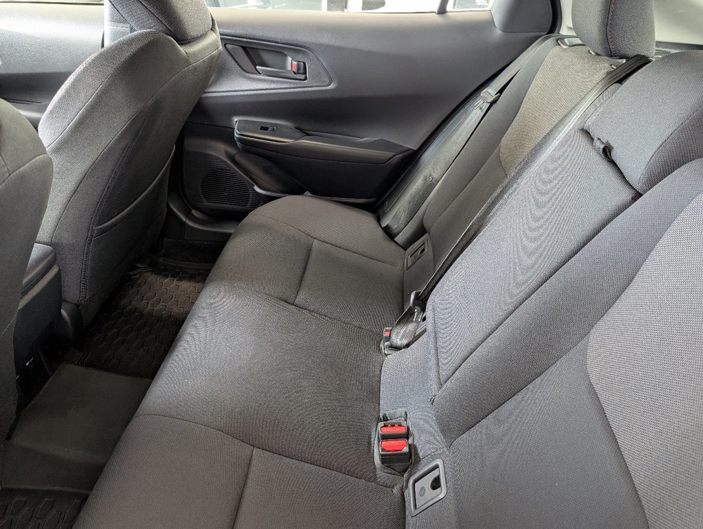 Toyota PRIUS PRIME SE 2023 à Magog, Québec - 11 - w1024h768px