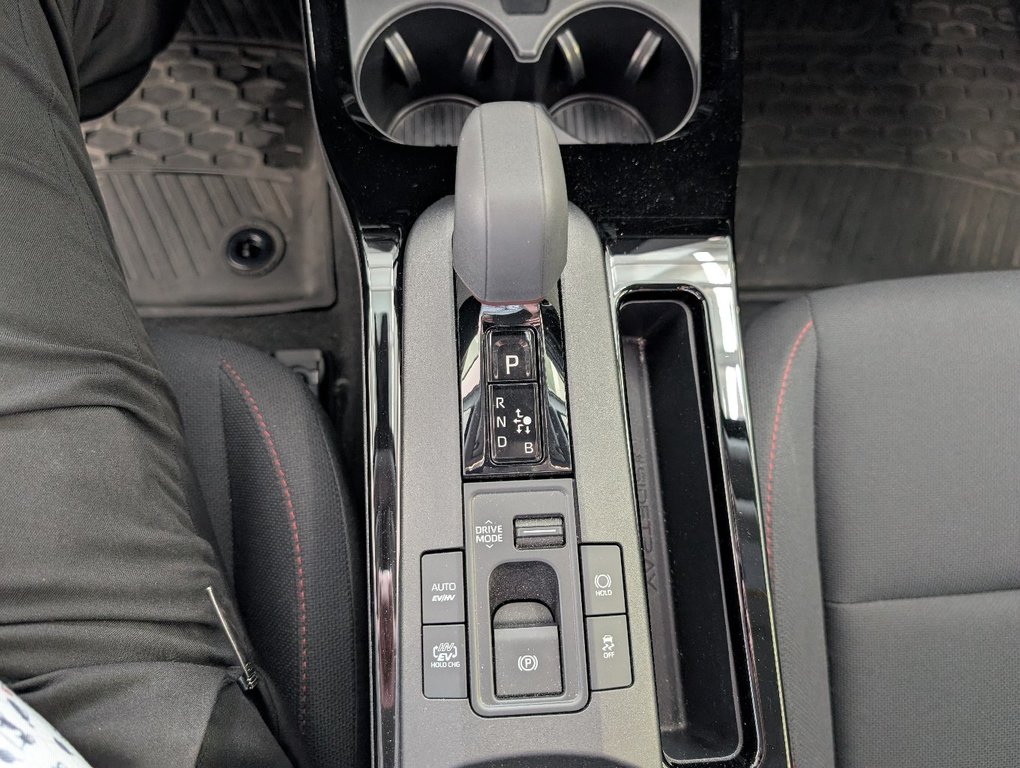 Toyota PRIUS PRIME SE 2023 à Magog, Québec - 16 - w1024h768px