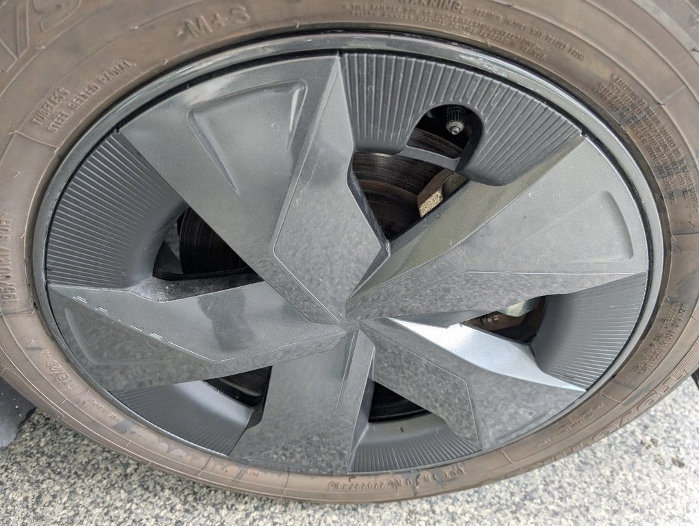 Toyota PRIUS PRIME SE 2023 à Magog, Québec - 23 - w1024h768px