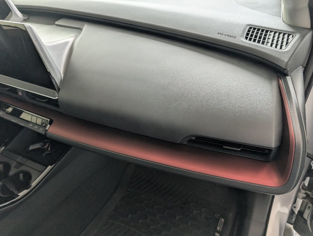 Toyota PRIUS PRIME SE 2023 à Magog, Québec - 10 - w1024h768px