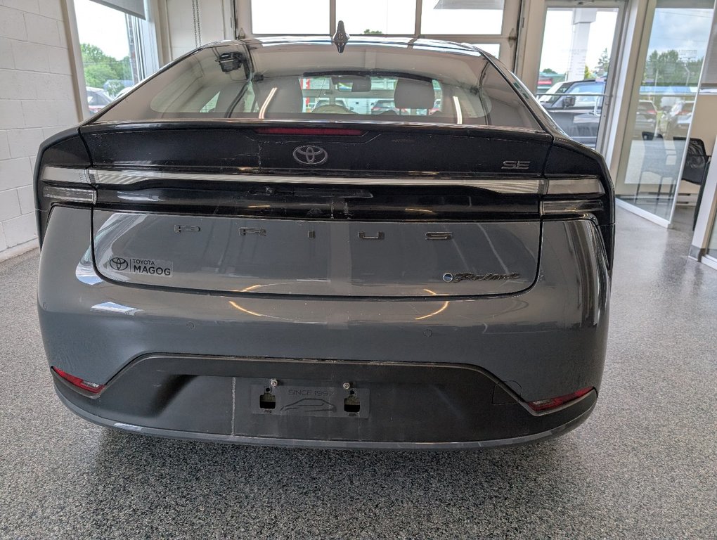 Toyota PRIUS PRIME SE, BRANCHABLE, GARANTIE JUSQU EN 2027, 2023 à Magog, Québec - 4 - w1024h768px