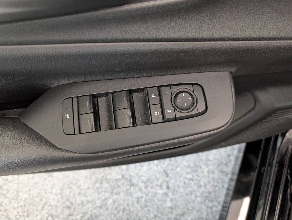 Toyota PRIUS PRIME SE, BRANCHABLE, GARANTIE JUSQU EN 2028 2023 à Magog, Québec - 14 - w1024h768px