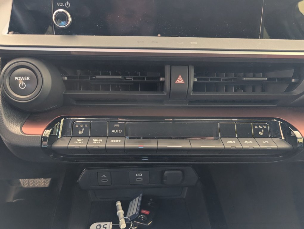 Toyota PRIUS PRIME SE BRANCHABLE, 2023 à Magog, Québec - 17 - w1024h768px