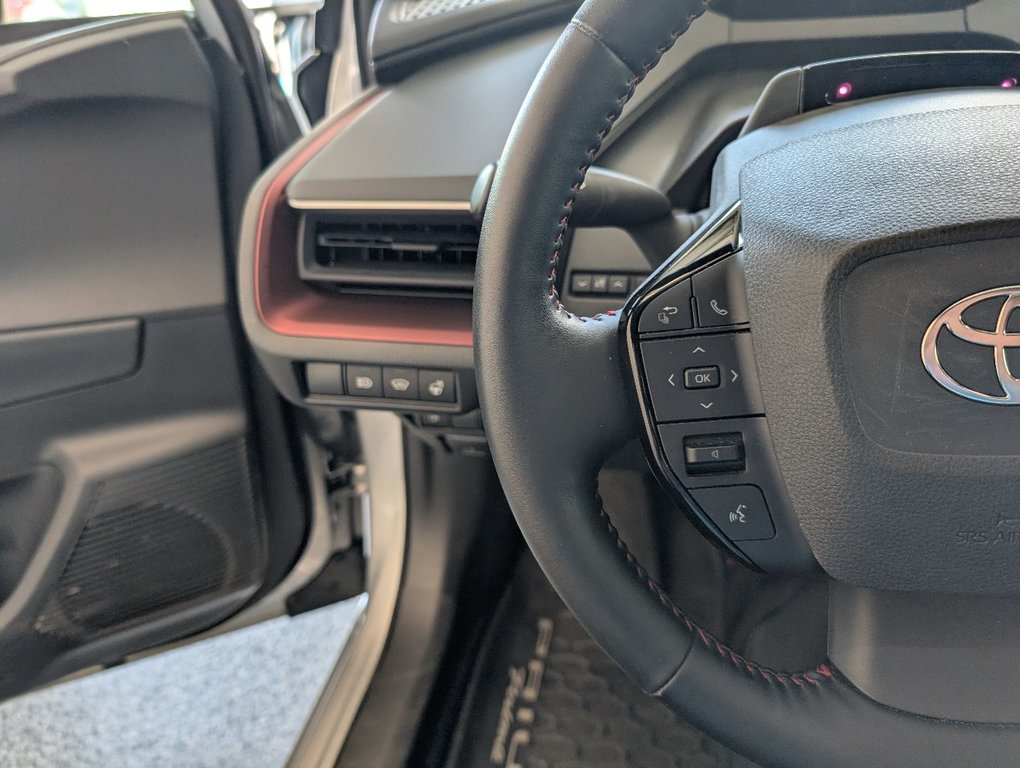 Toyota PRIUS PRIME SE BRANCHABLE, 2023 à Magog, Québec - 18 - w1024h768px