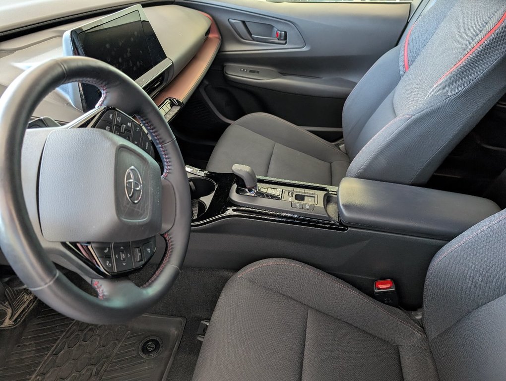 Toyota PRIUS PRIME SE BRANCHABLE, 2023 à Magog, Québec - 12 - w1024h768px