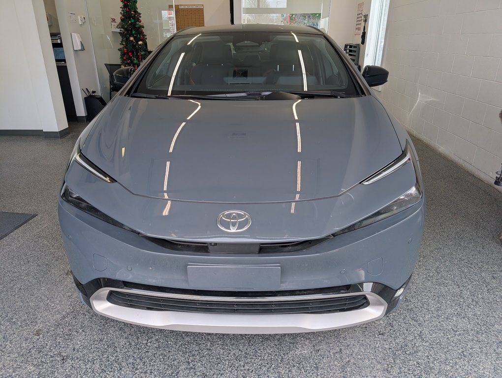 Toyota Prius Prime XSE PREMIUM, 2023 à Magog, Québec - 5 - w1024h768px