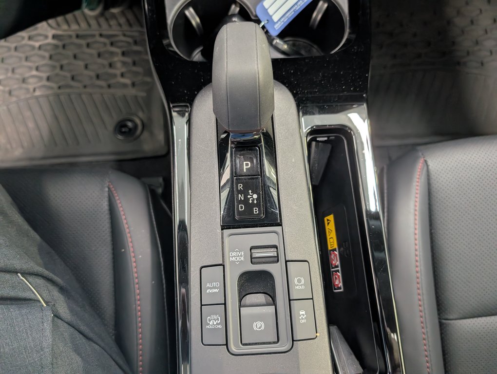 2023 Toyota Prius Prime XSE PREMIUM, GARANTIE JUSQU EN 2027, in Magog, Quebec - 17 - w1024h768px