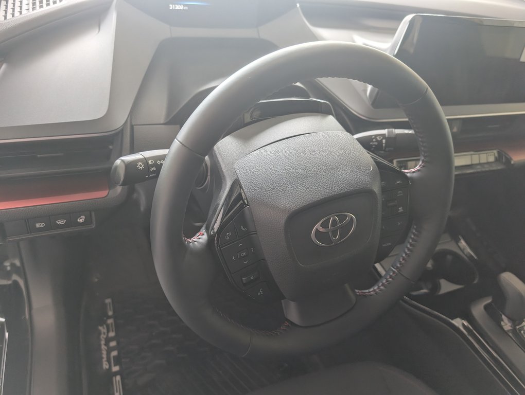 2023 Toyota Prius Prime SE BRANCHABLE, in Magog, Quebec - 12 - w1024h768px