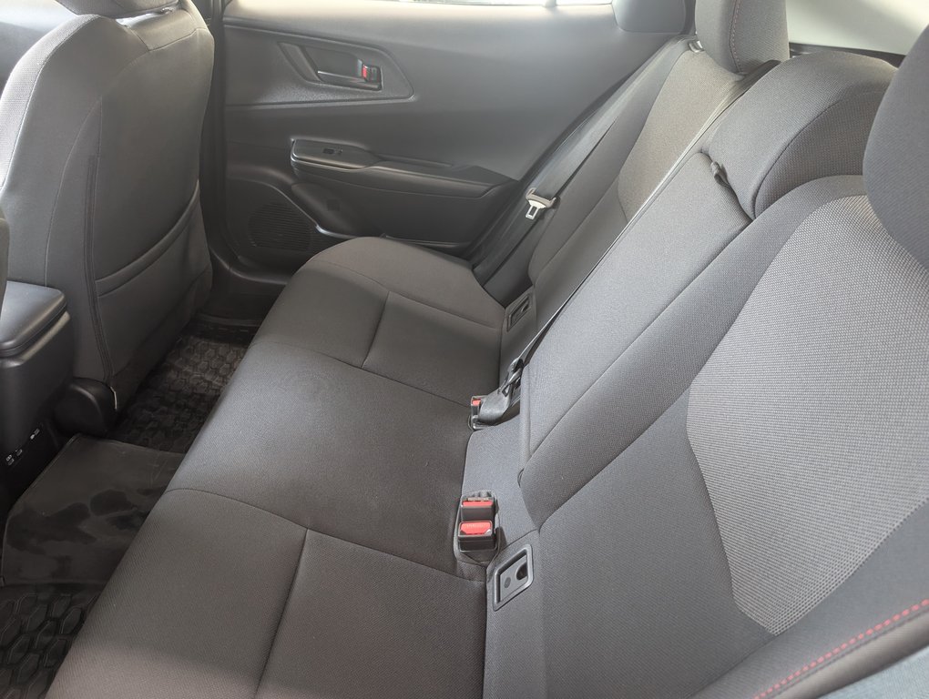 2023 Toyota Prius Prime SE BRANCHABLE, in Magog, Quebec - 10 - w1024h768px