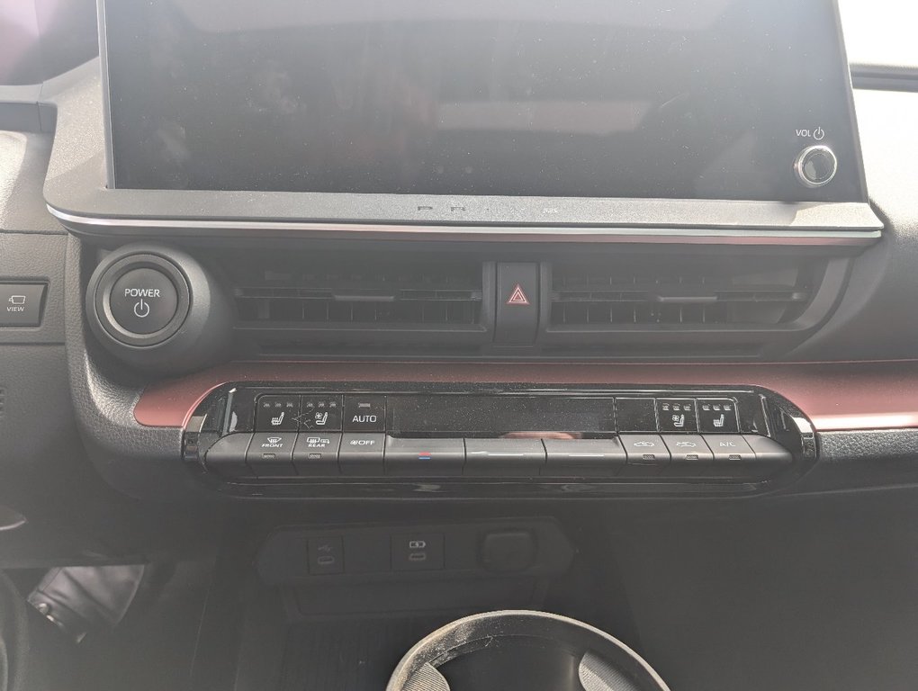 Toyota PRIUS PRIME XSE PREMIUM BRANCHABLE, 2024 à Magog, Québec - 17 - w1024h768px