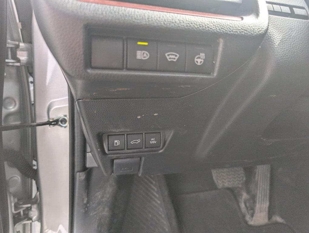 Toyota PRIUS PRIME XSE PREMIUM BRANCHABLE, 2024 à Magog, Québec - 23 - w1024h768px