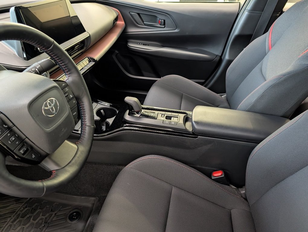 Toyota PRIUS PRIME SE BRANCHABLE, GARANTIE JUSQU EN 2029, 2024 à Magog, Québec - 12 - w1024h768px