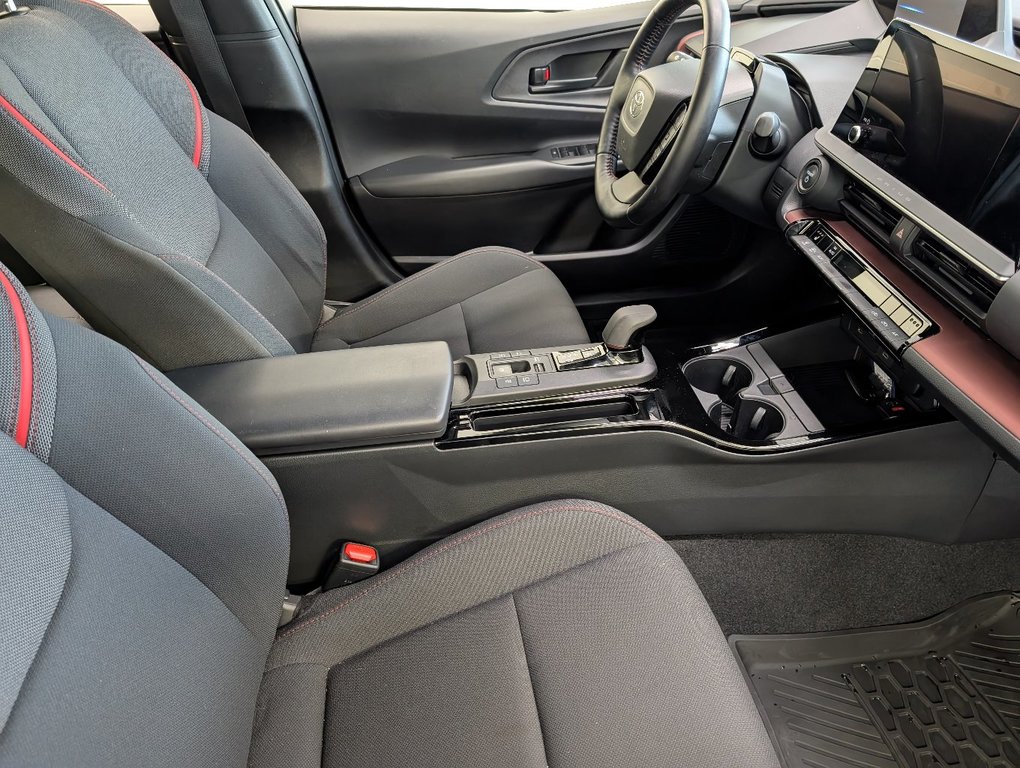 Toyota PRIUS PRIME SE BRANCHABLE, GARANTIE JUSQU EN 2029, 2024 à Magog, Québec - 8 - w1024h768px