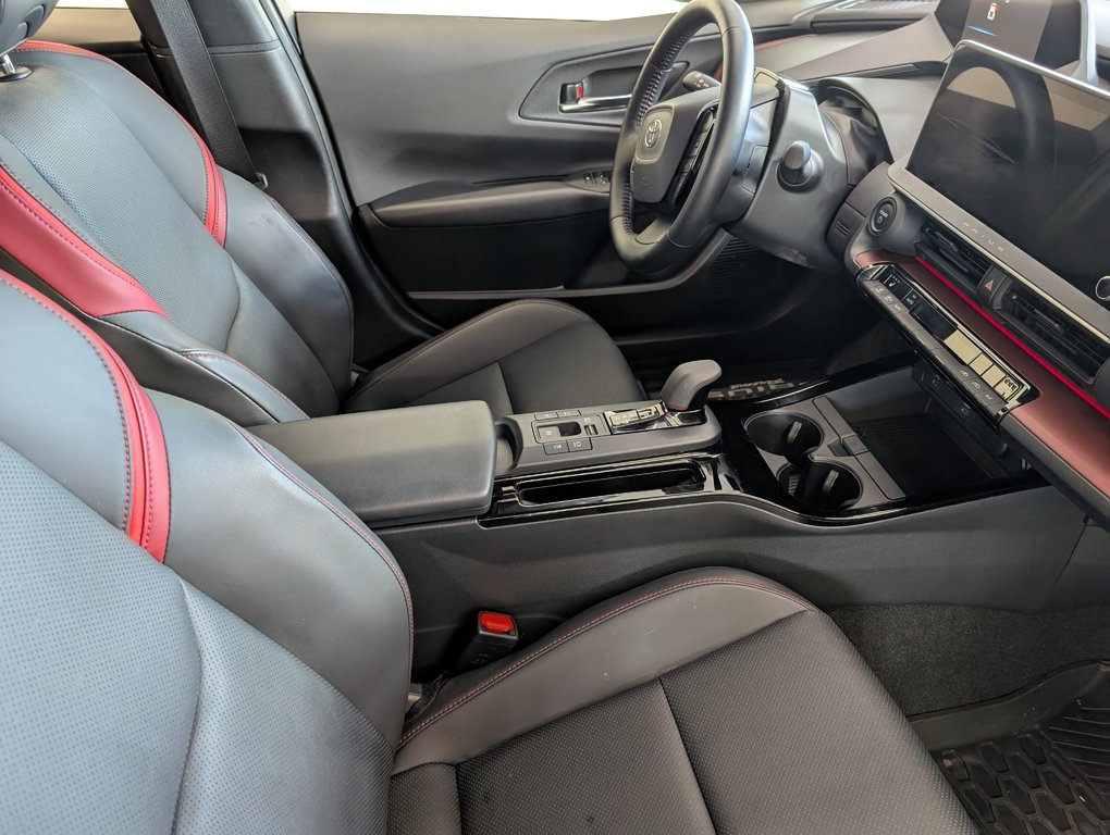 2024 Toyota PRIUS PRIME XSE BRANCHABLE, in Magog, Quebec - 9 - w1024h768px