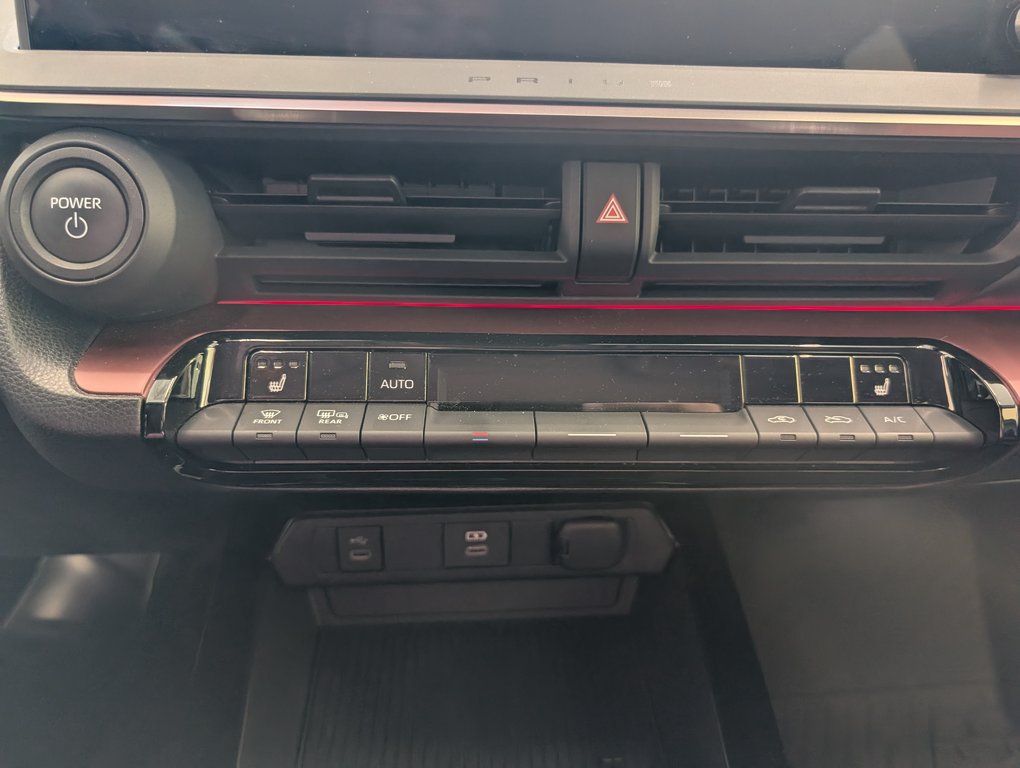 2024 Toyota PRIUS PRIME XSE BRANCHABLE, in Magog, Quebec - 18 - w1024h768px