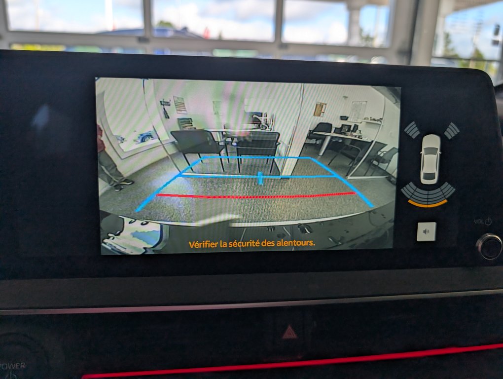 2024 Toyota PRIUS PRIME XSE BRANCHABLE, in Magog, Quebec - 21 - w1024h768px