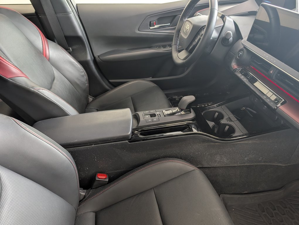 2024 Toyota Prius Prime XSE BRANCHABLE, GARANTIE JUSQU EN 2028, in Magog, Quebec - 8 - w1024h768px