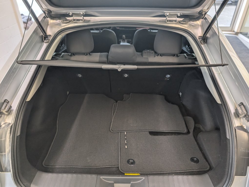 2024 Toyota Prius Prime SE, BRANCHABLE, in Magog, Quebec - 6 - w1024h768px