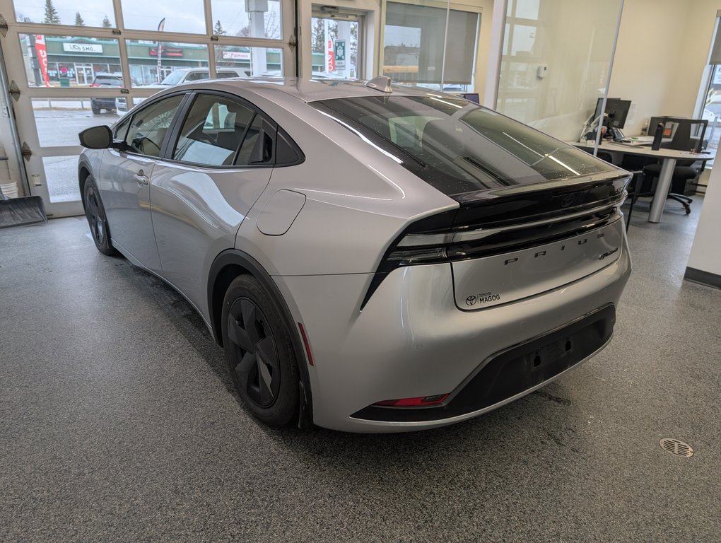 2024 Toyota Prius Prime SE, BRANCHABLE, in Magog, Quebec - 4 - w1024h768px