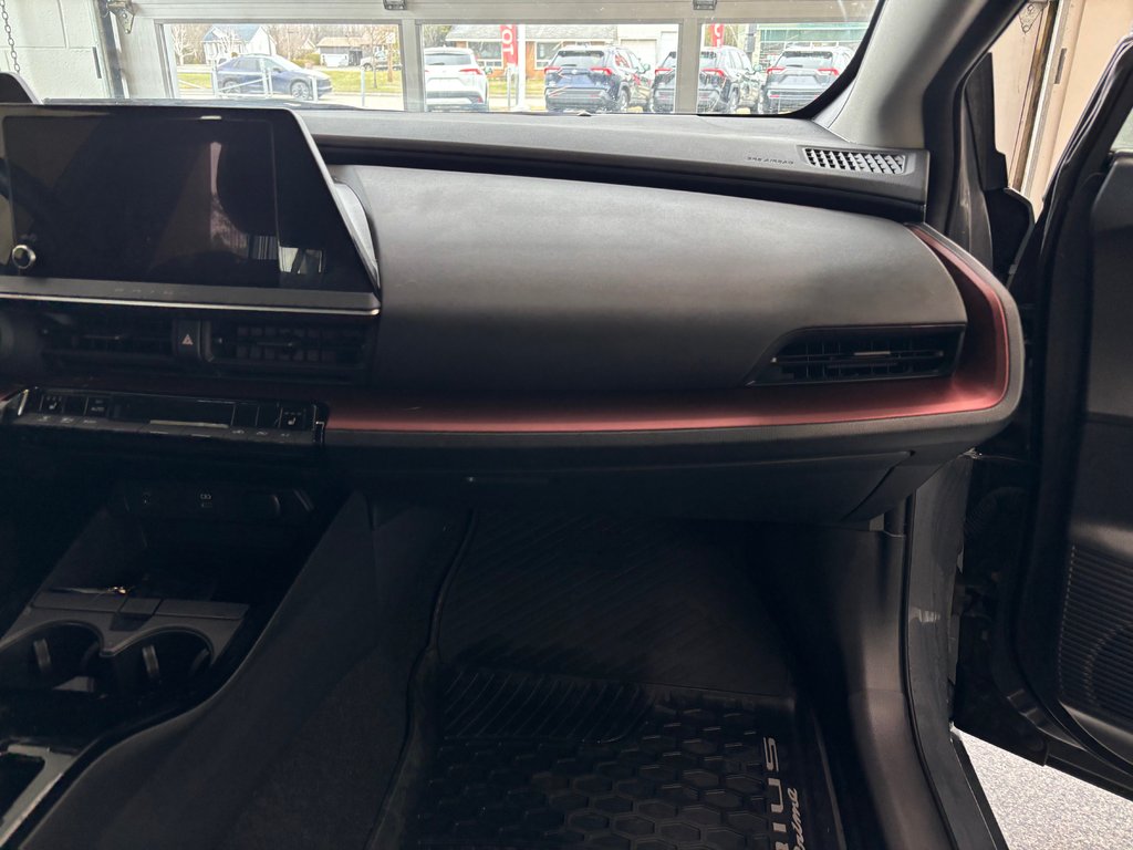 2024 Toyota Prius Prime SE BRANCHABLE, in Magog, Quebec - 7 - w1024h768px