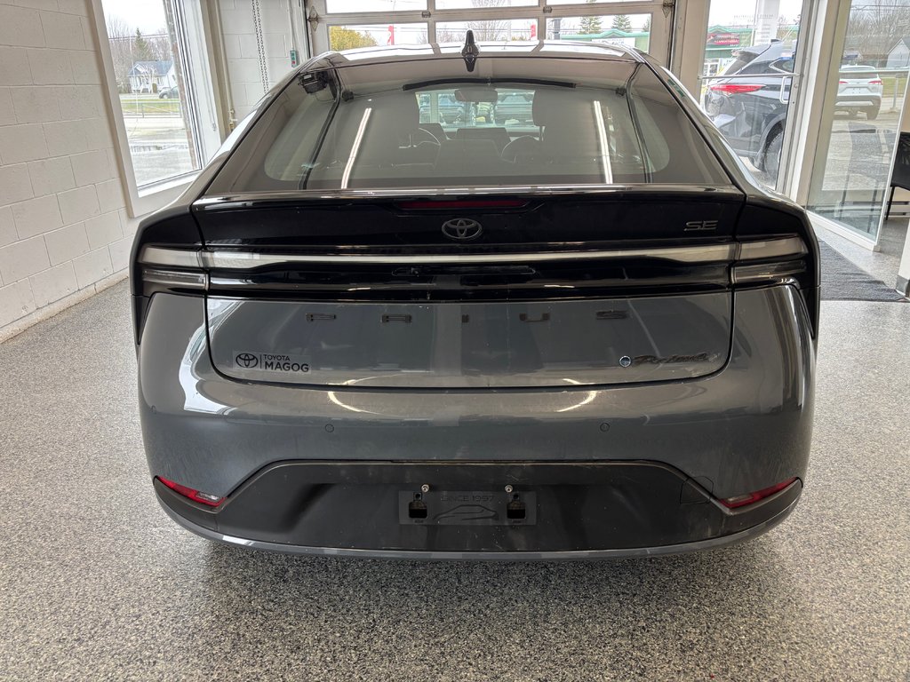 2024 Toyota Prius Prime SE BRANCHABLE, in Magog, Quebec - 4 - w1024h768px