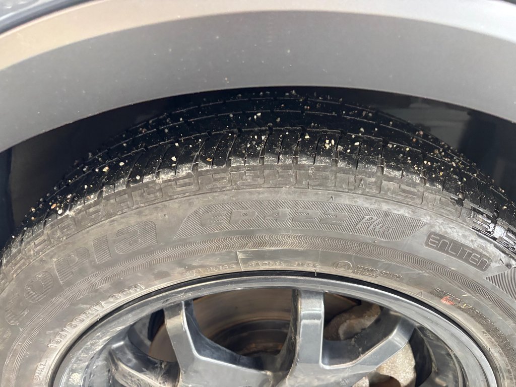 2024 Toyota Prius Prime SE BRANCHABLE, in Magog, Quebec - 22 - w1024h768px