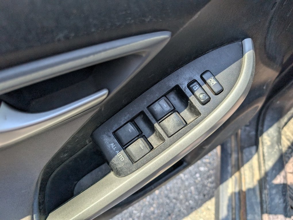 Toyota Prius AUTOMATIQUE 2012 à Magog, Québec - 14 - w1024h768px