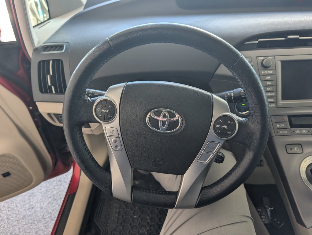 Toyota Prius CUIR, A/C, TOIT, MAGS, 2015 à Magog, Québec - 12 - w1024h768px