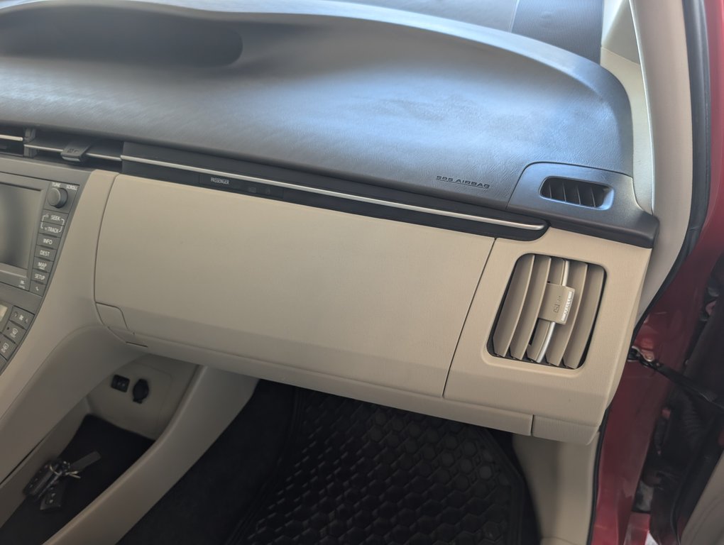 Toyota Prius CUIR, A/C, TOIT, MAGS, 2015 à Magog, Québec - 7 - w1024h768px