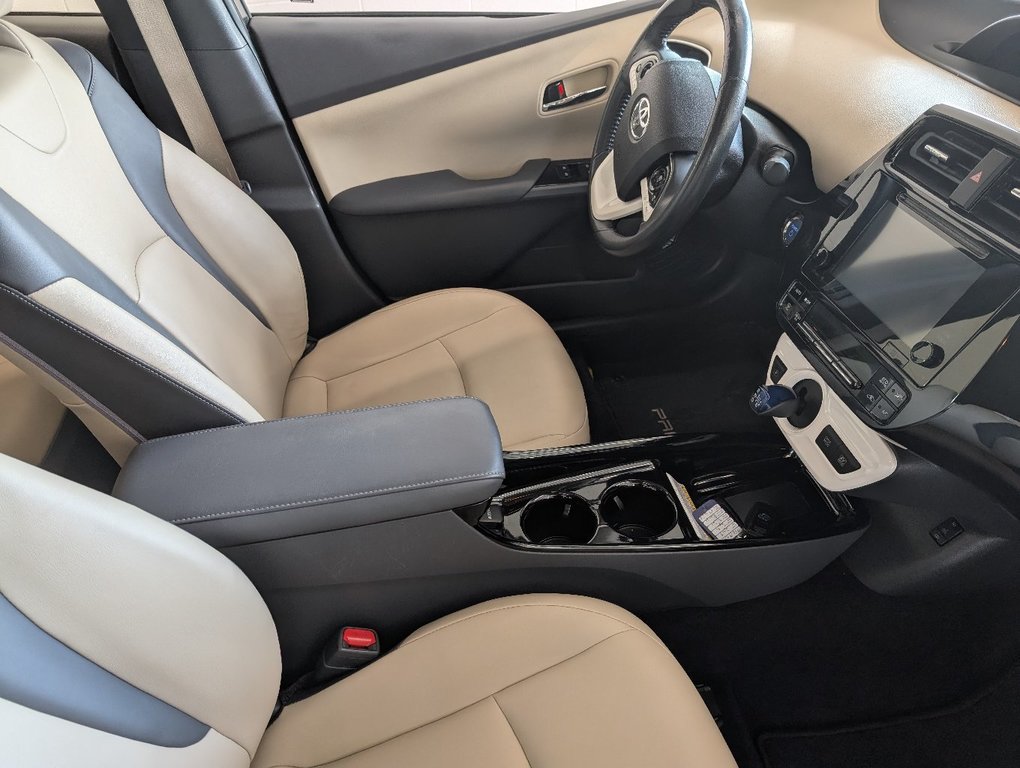 Toyota Prius TECHNOLOGIE HYBRID, CUIR, TOIT, 2017 à Magog, Québec - 9 - w1024h768px
