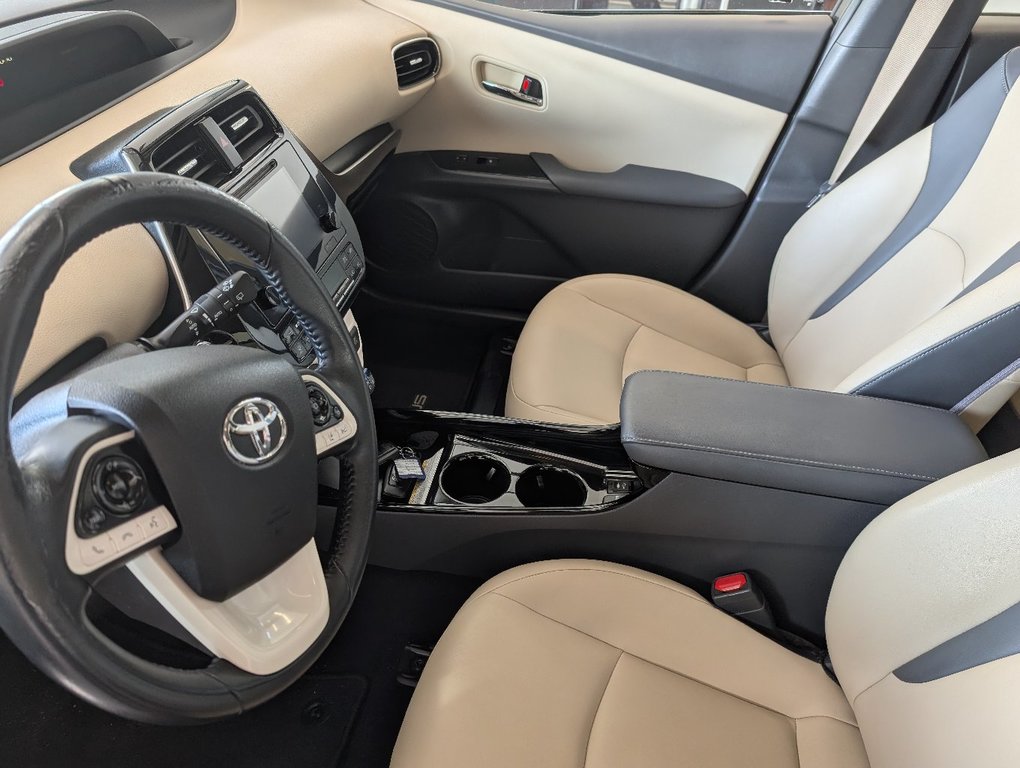 Toyota Prius TECHNOLOGIE HYBRID, CUIR, TOIT, 2017 à Magog, Québec - 12 - w1024h768px