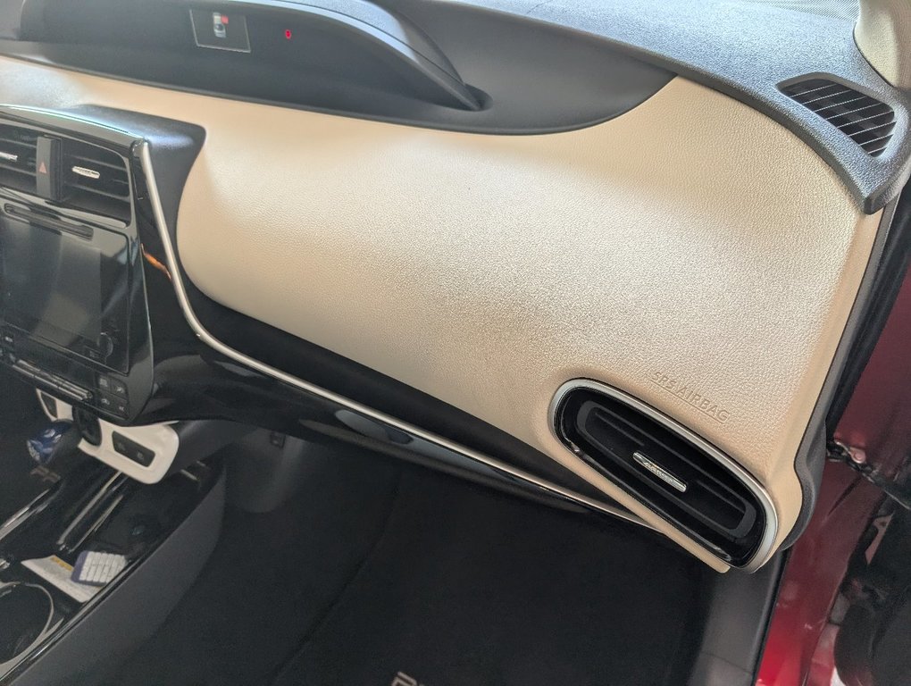 Toyota Prius TECHNOLOGIE HYBRID, CUIR, TOIT, 2017 à Magog, Québec - 10 - w1024h768px
