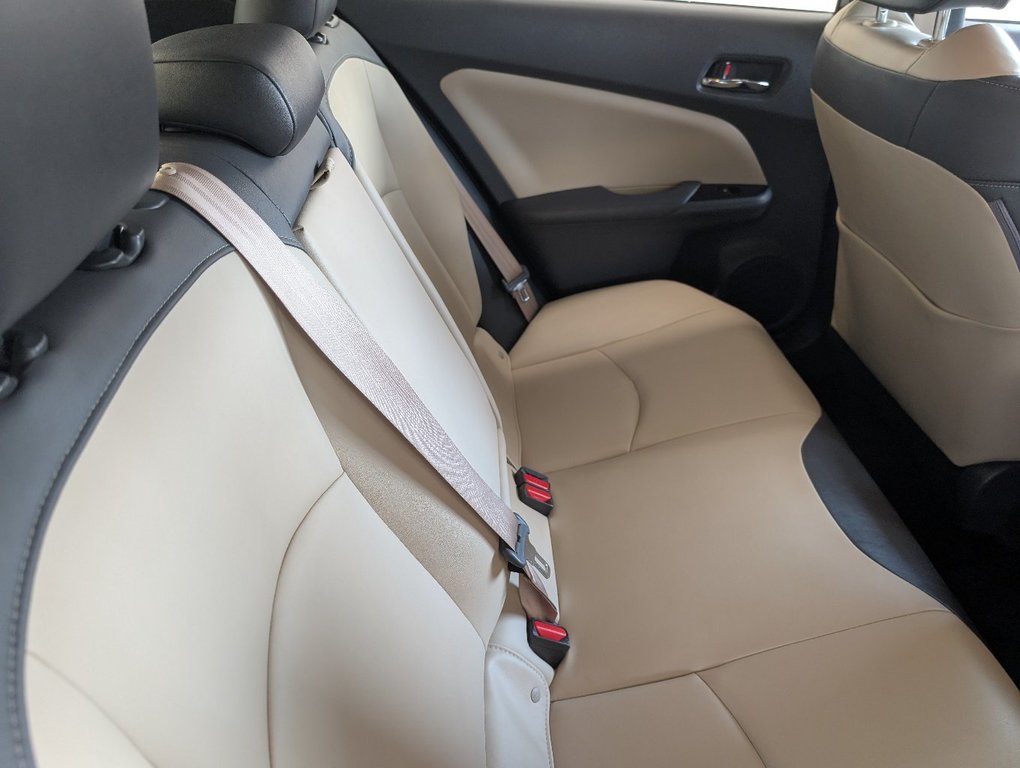 Toyota Prius TECHNOLOGIE HYBRID, CUIR, TOIT, 2017 à Magog, Québec - 8 - w1024h768px