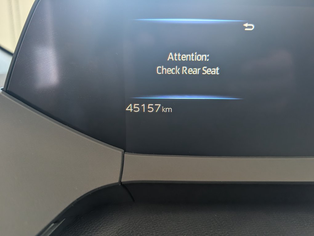 2023 Toyota Prius Limited AWD in Magog, Quebec - 23 - w1024h768px