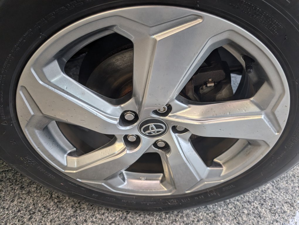Toyota RAV4 Hybrid LIMITED AWD, 2019 à Magog, Québec - 25 - w1024h768px