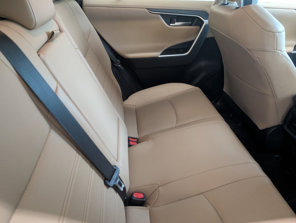 Toyota RAV4 Hybrid LIMITED AWD, 2019 à Magog, Québec - 7 - w1024h768px
