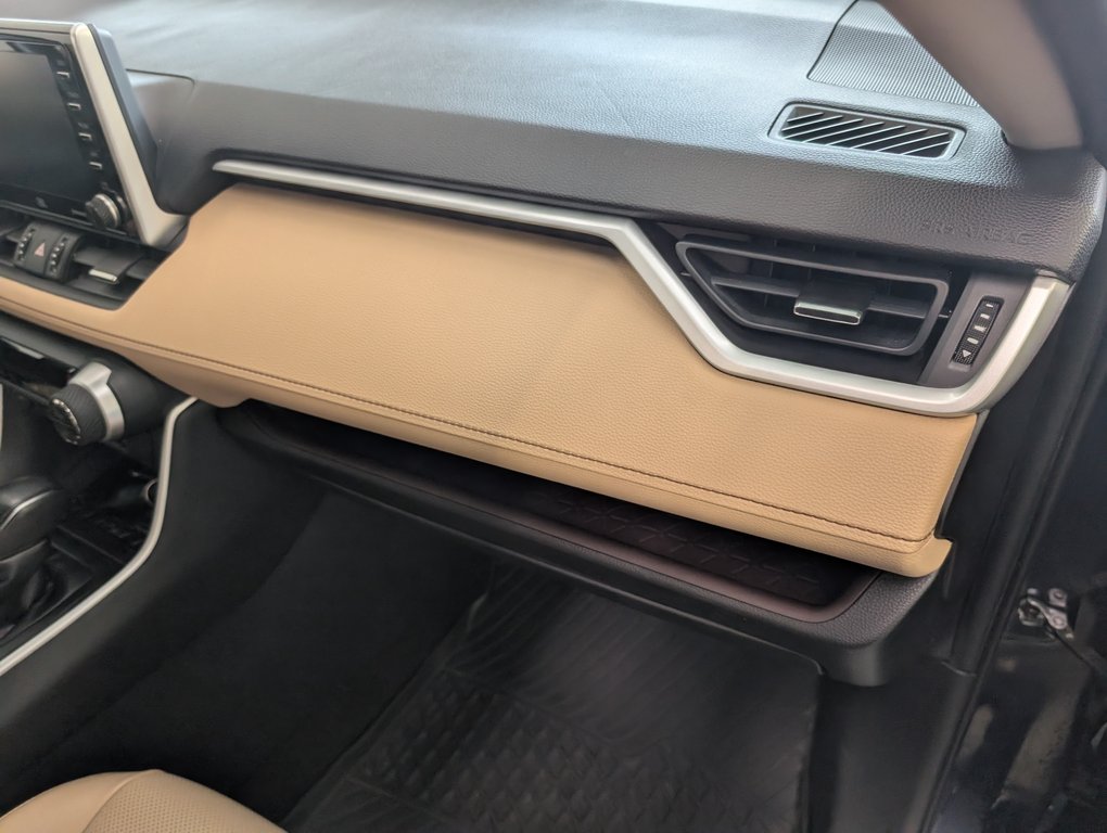Toyota RAV4 Hybrid LIMITED AWD, 2019 à Magog, Québec - 9 - w1024h768px