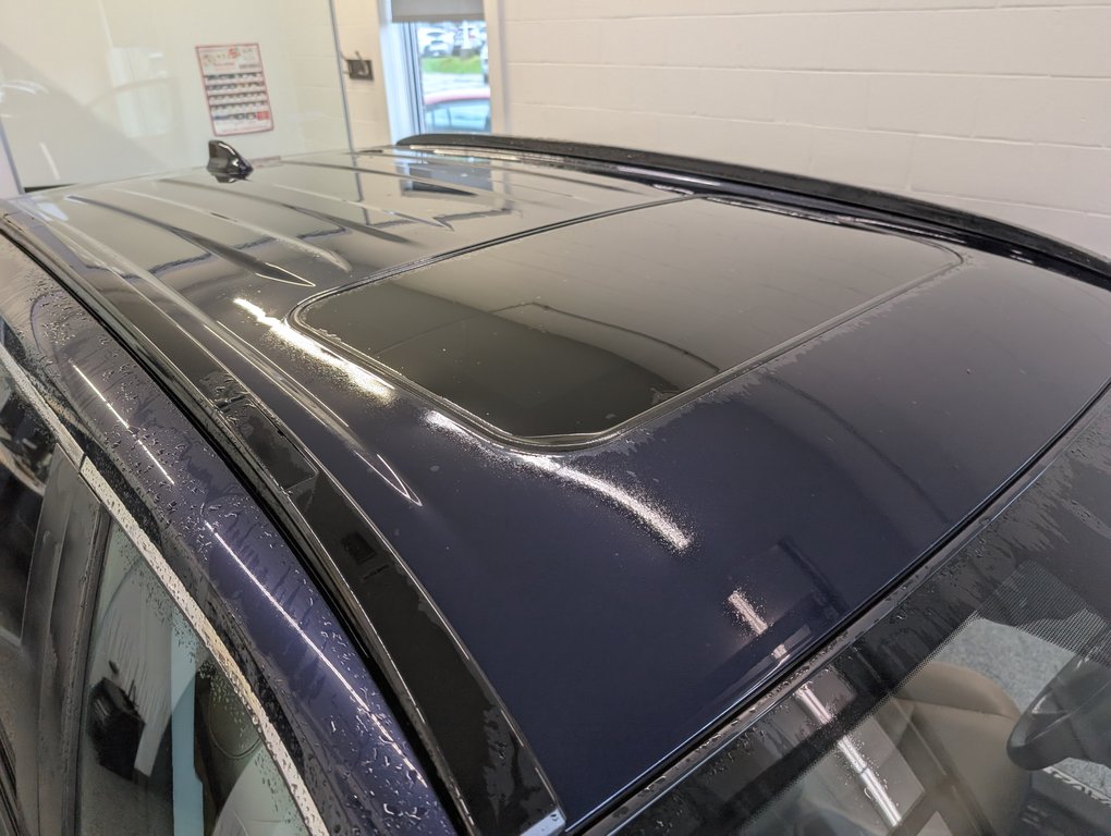 Toyota RAV4 Hybrid LIMITED AWD, 2019 à Magog, Québec - 26 - w1024h768px