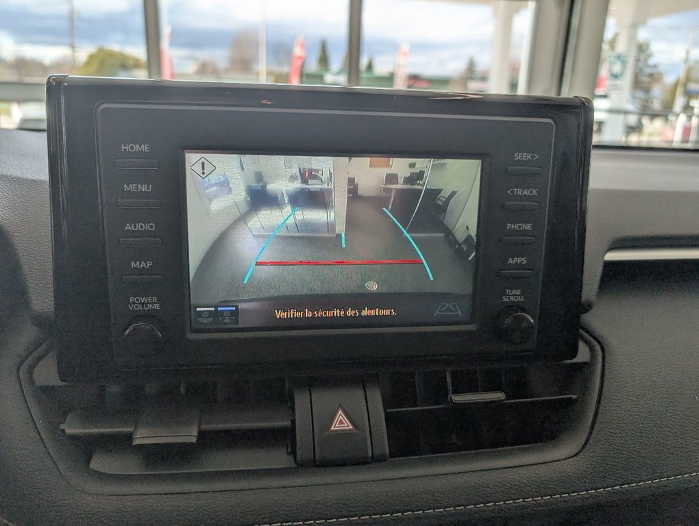 Toyota RAV4 Hybrid LE AWD, 2020 à Magog, Québec - 20 - w1024h768px